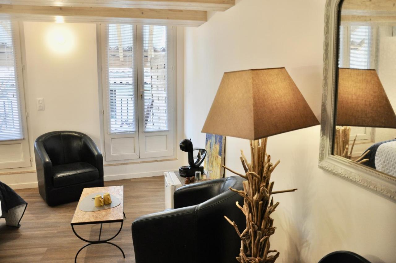 Les Chambres Tropeziennes Sanary-sur-Mer Zewnętrze zdjęcie