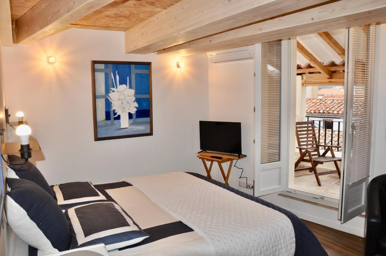 Les Chambres Tropeziennes Sanary-sur-Mer Zewnętrze zdjęcie